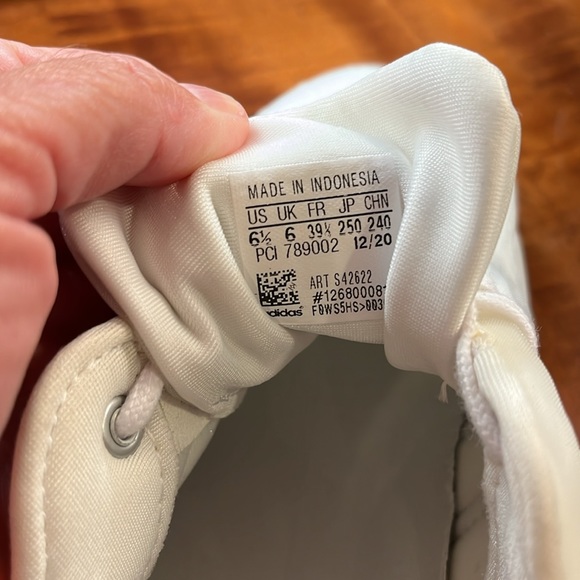 Adidas Superstar Future Shell Big Kids Size 6.5 - Equivalent to a Women’s Size 8 - Picture 6 of 7